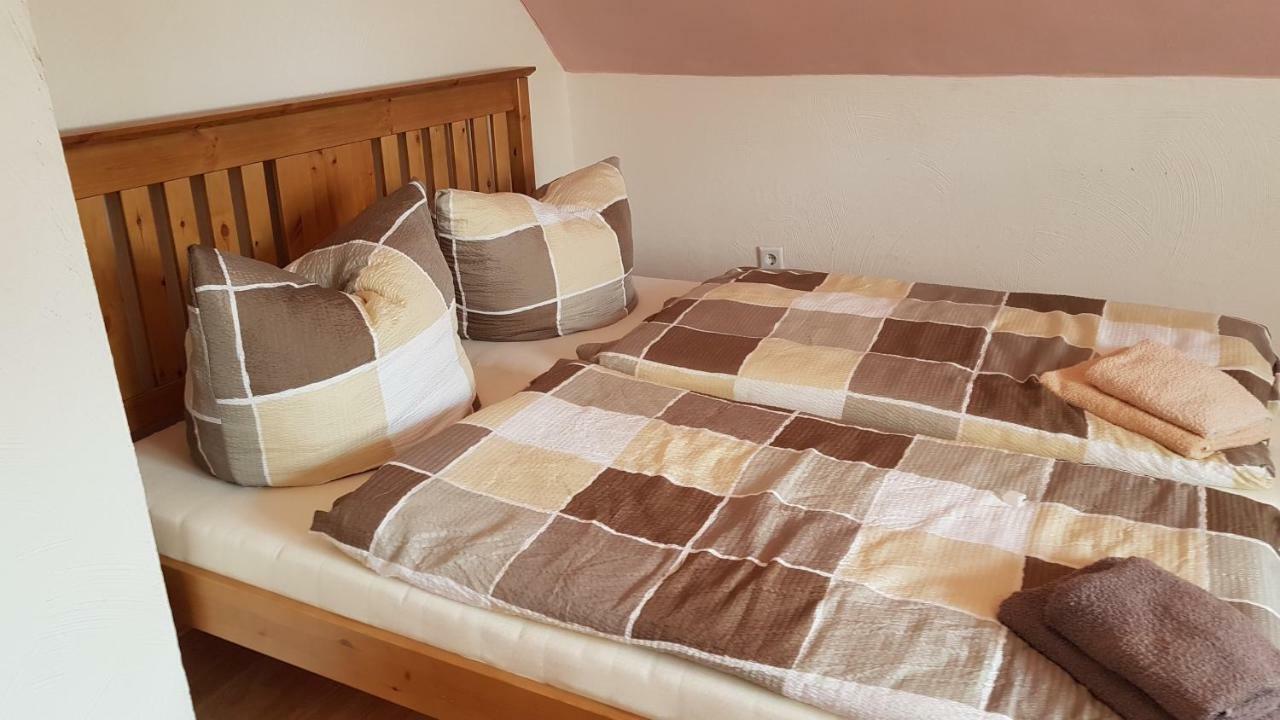דירות Flomborn Gastehaus Nickolai מראה חיצוני תמונה